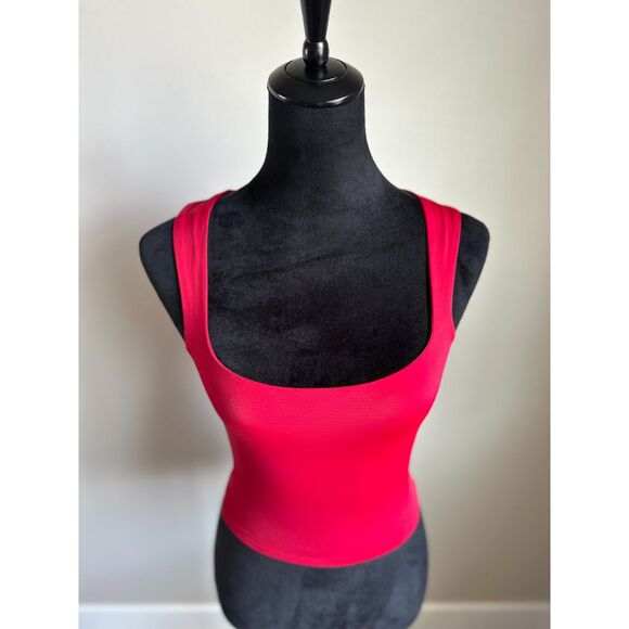 Princess Polly Women's Back in Time Square Neck Red Cropped Jersey Tank Size 2 - Picture 2 of 9